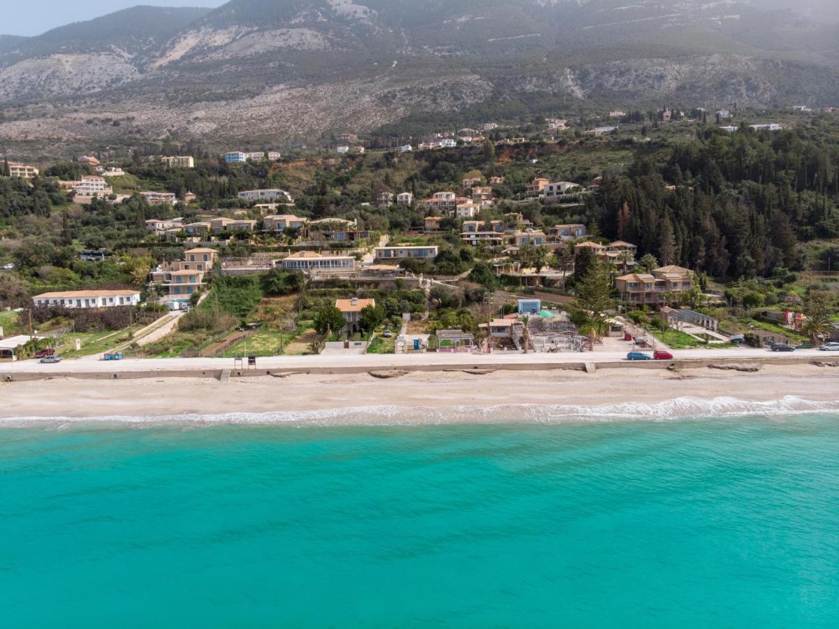 Thea Beachfront Suites In Lourdas Beach Lourdata  Exterior photo