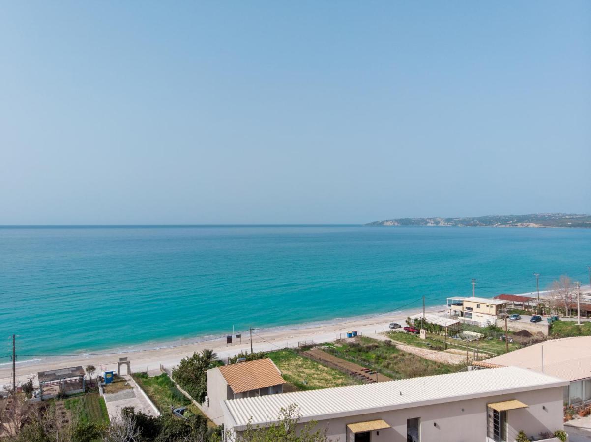 Thea Beachfront Suites In Lourdas Beach Lourdata  Exterior photo