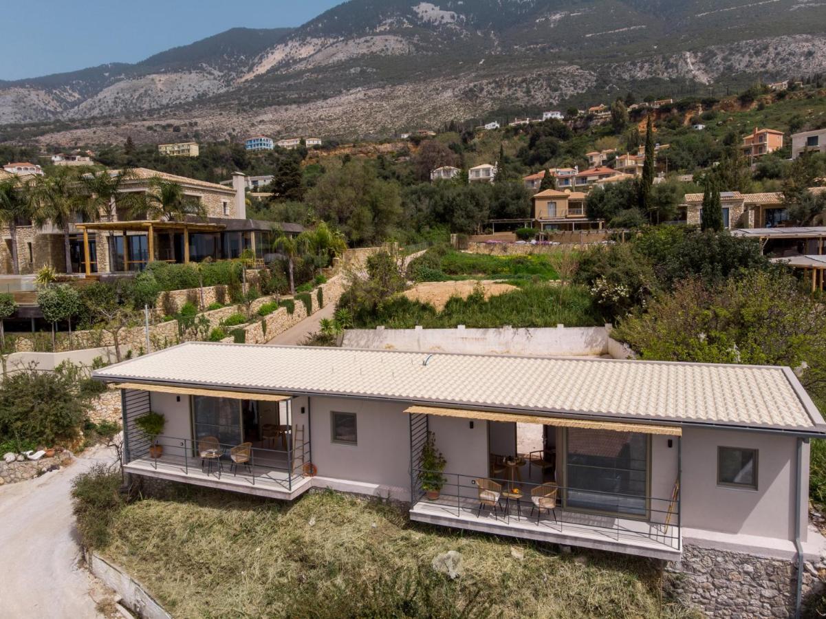 Thea Beachfront Suites In Lourdas Beach Lourdata  Exterior photo